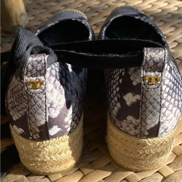 Tory Burch Heather Lace Wrap Up Espadrille Wedges - Size 6 - Picture 11 of 14